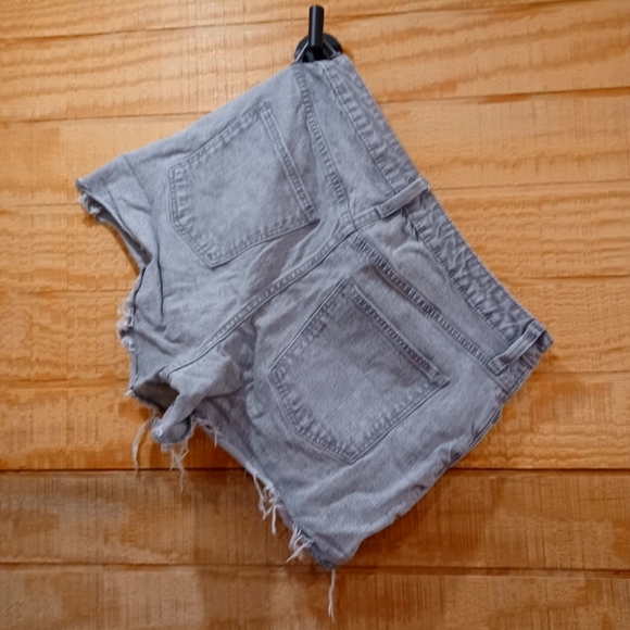 High Rise Midi Shorts - Picture 3 of 7